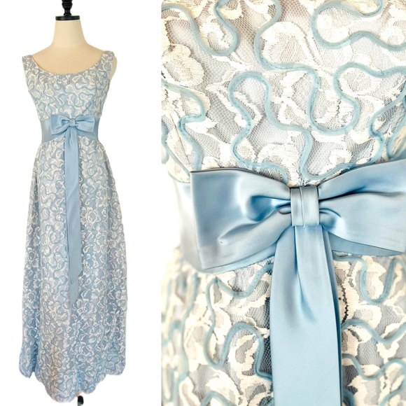 Vintage Dresses & Skirts - Vintage Blue and White Lace Gown with Satin Bow Small Unusual Pattern Applique